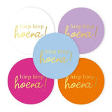 Sluitstickers hoera kleur - 10 stuks